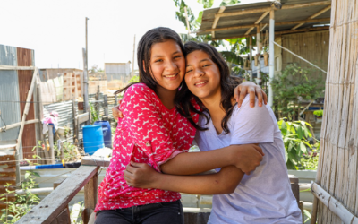 GEMELAS SE REENCUENTRAN TRAS 12 AÑOS